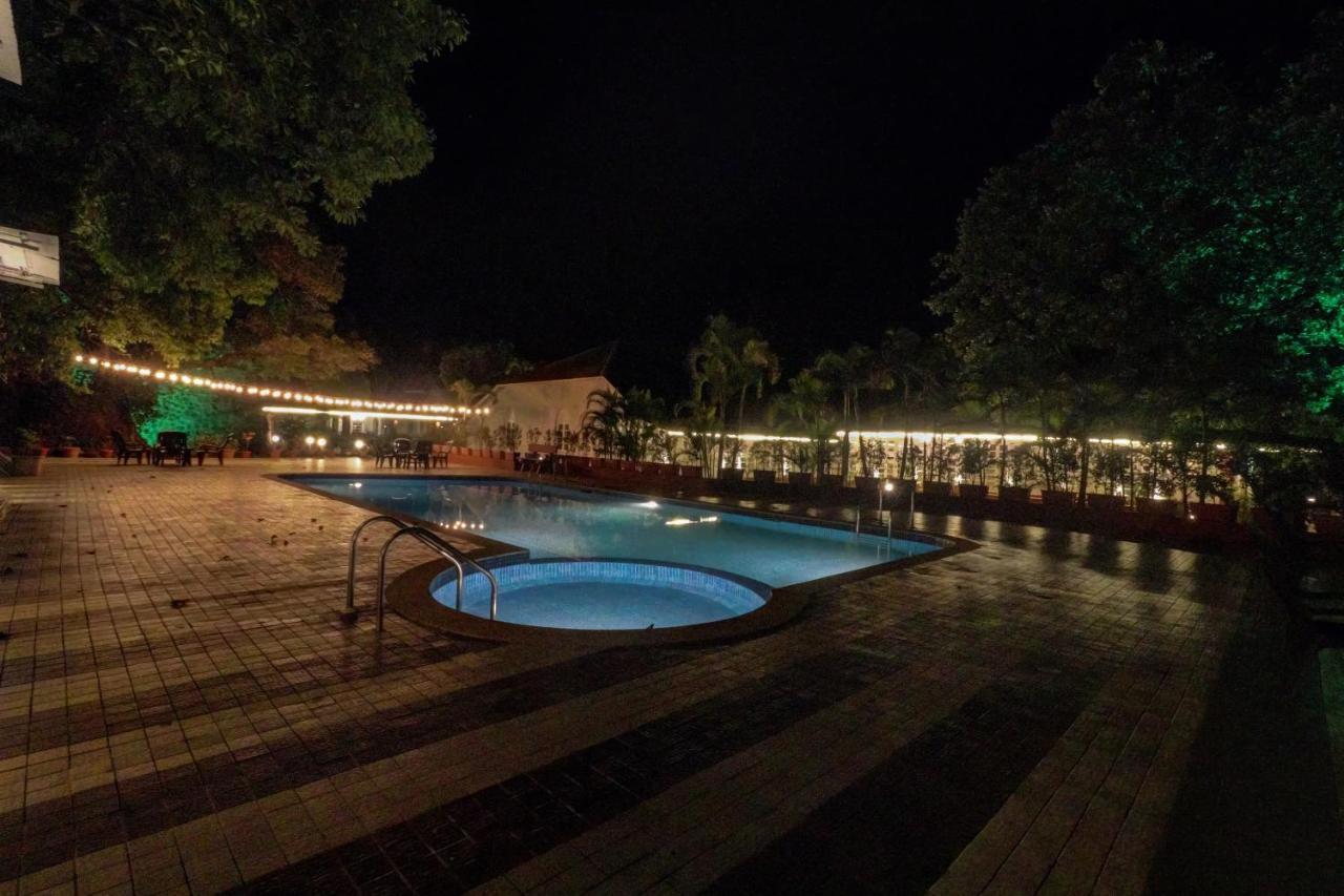 柑橘马巴雷斯沃酒店 马哈巴莱斯赫瓦尔 外观 照片
